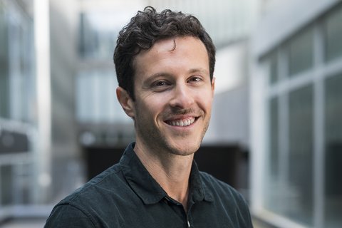 Interview de Paul Valdiguié, l’ingénieur qui s’engage à promouvoir la mobilité électrique et durable.