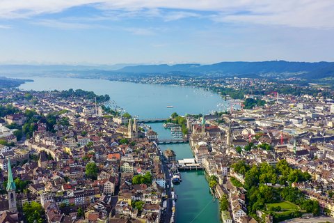 Vue aérienne de Zurich avec vue sur la Limmat