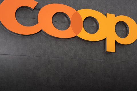 Energie 360° wird den Ausbau des E-Ladenetzes an Coop-Standorten bis 2026 weiterführen