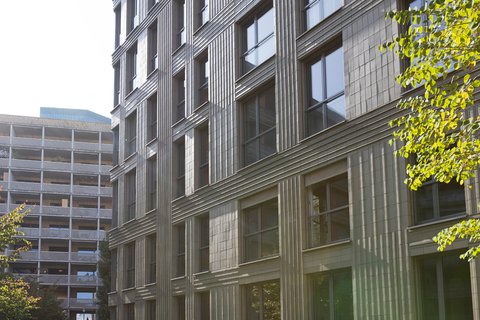 An der Turbinenstrasse Zürich-West entstand in der Tiefgarage einer grossen Überbauung eine Ladeinfrastruktur für 88 E-Autos