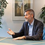 Andreas Denz und Max Walter schildern, wie ein Energieverbund mit Abwärmenutzung eines Rechenzentrums geplant und gebaut wird