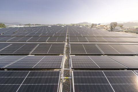 Installation solaire sur un toit
