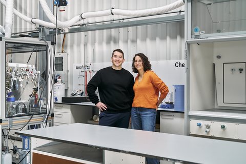 Das Gründerteam von Ucaneo: Florian Tiller und Carla Glassl