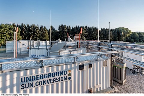 Die Anlage der USC besteht aus weissen Containern