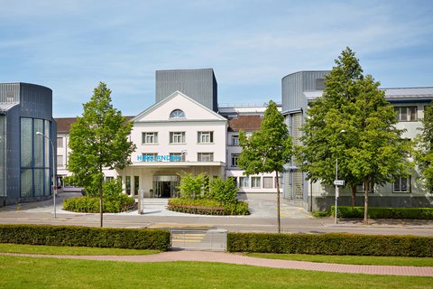Hirslanden Klinik mit Ladeinfrastruktur