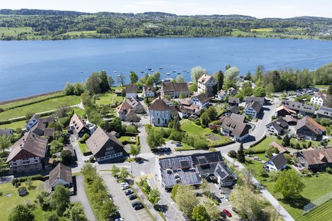 Vue aérienne de Greifensee.