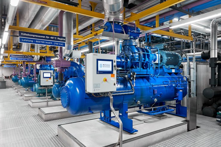 Warmwasserspeicher des Wärmeverbund Kappelenring in der ARA Ey