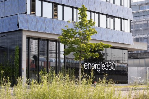 Der CEO von Energie 360°, Jörg Wild, hat entschieden seine Funktion abzugeben und das Unternehmen per sofort zu verlassen. Stellvertreter Romeo Deplazes übernimmt ab sofort ad interim.